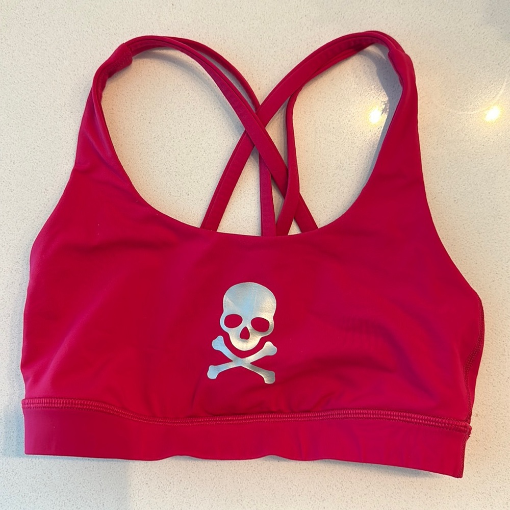 Lululemon Sports Bra - Size 4 - Raspberry Color